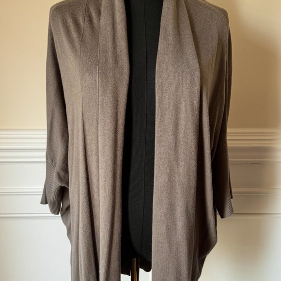 Cardigan - Picture 2 of 3